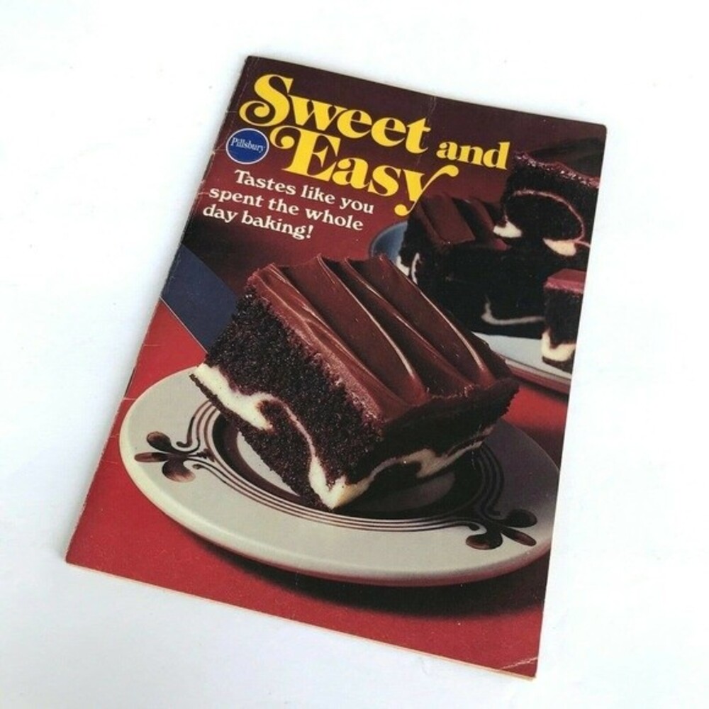 Pillsbury Sweet & Easy Cookbook Pillsbury Promotional Cook Book Softcover